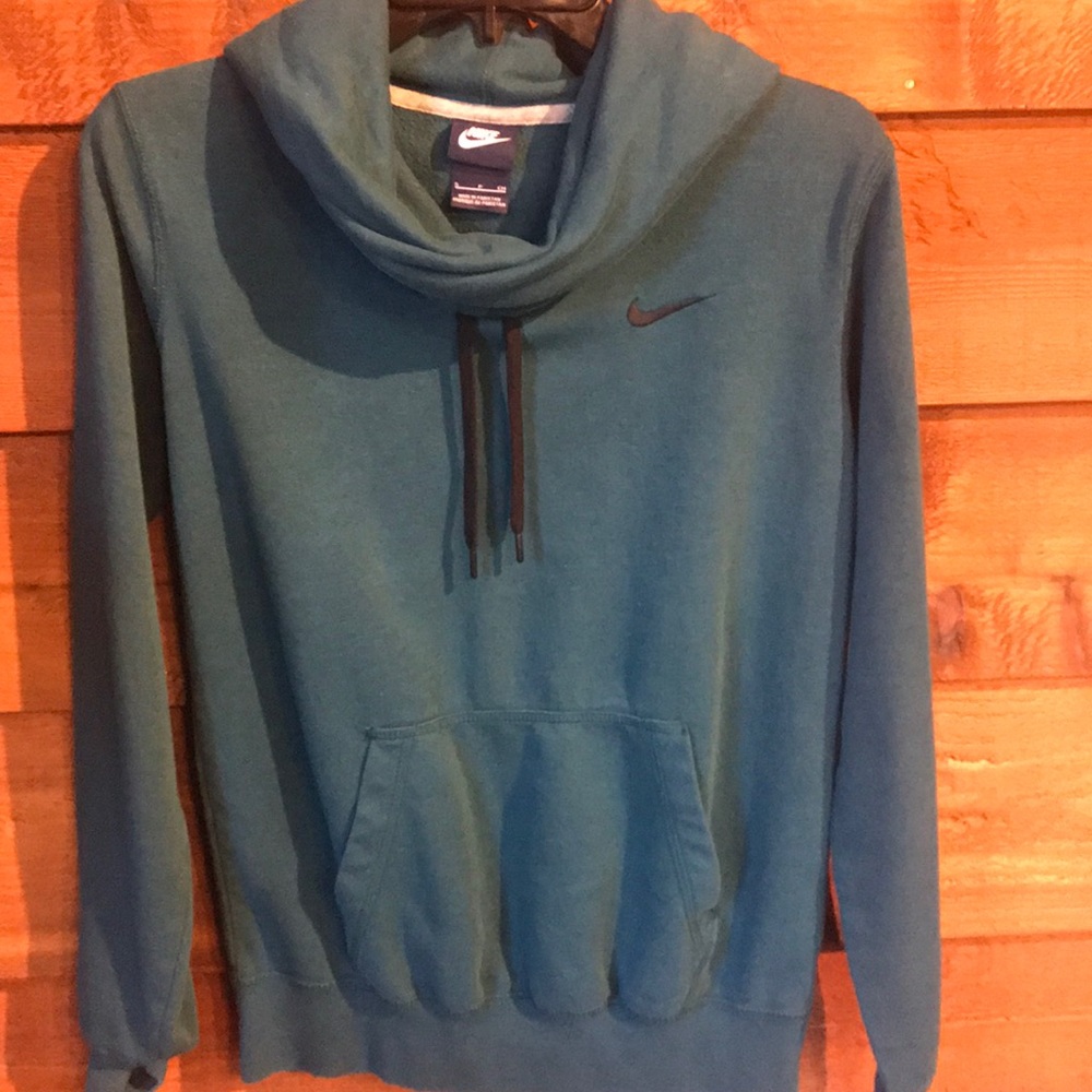 Nike pullover hoodie